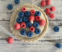 Load image into Gallery viewer, Berry Tart Baked Candle
